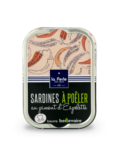 Boite de sardines à poêler cuisinées au piment d'Espelette de la conserverie la Perle Des Dieux.