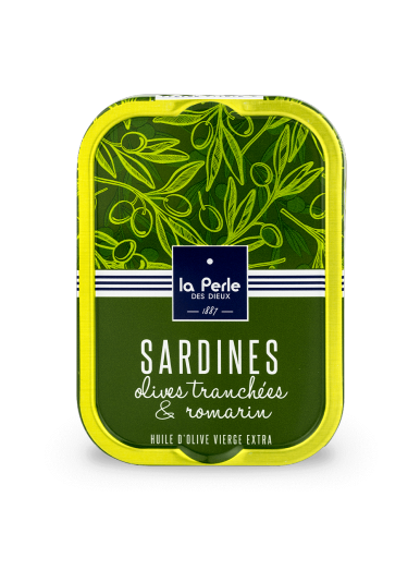 Boite de sardines de la conserverie la perle des dieux, cuisinées aux olives et romarin.